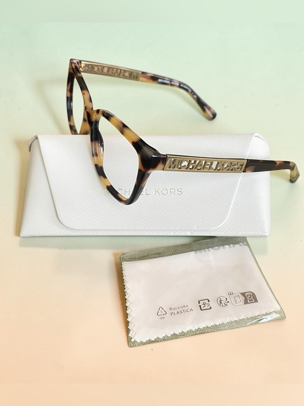 Michael Kors MK 8008 (Foz) Women's Tortoise 52-17-135mm Eyewear Frame & Case